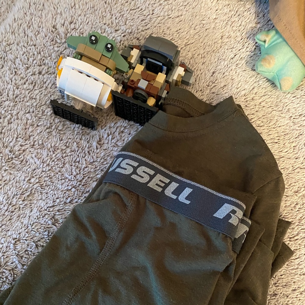•2/$35•RUSSELL THERMAL SET-SOFT & GREEN•MEDIUM 8•